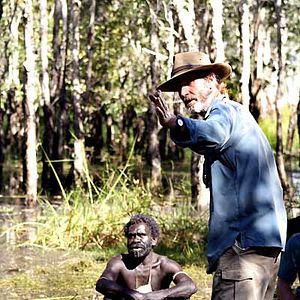 Bilder 10 Kanus, 150 Speere und 3 Frauen