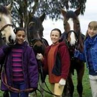 Bilder The Saddle Club