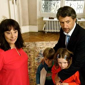 Bilder 48 Hours a Day