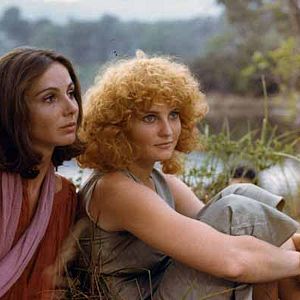 Bilder Die eine singt, die andere nicht