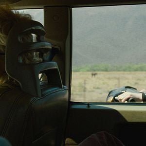 Bilder Die Frau ohne Kopf