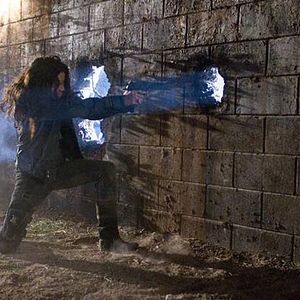 Bilder Moon Bloodgood