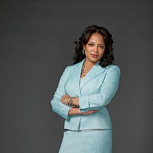 Bilder Luna Lauren Velez