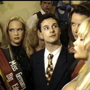 Bilder Der Generalmanager oder How to sell a Tit Wonder