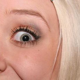 Bilder Lily Loveless