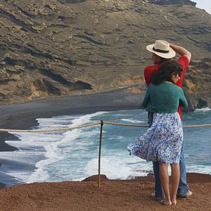 Bilder Zerrissene Umarmungen