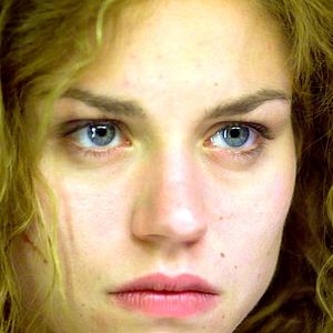 Bilder La Fille du RER