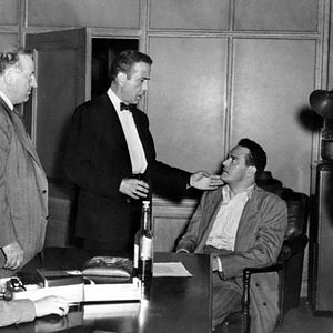 Bilder Die Maske runter