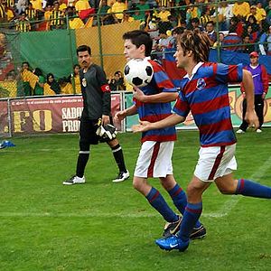 Bilder Kick It - Zwei wie Feuer und Wasser