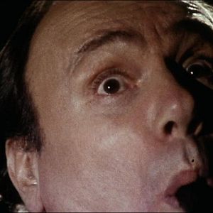 Bilder A Gun For Jennifer