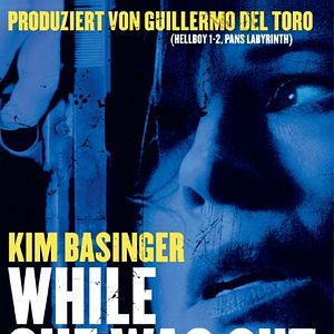 Bilder While She Was Out