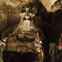 Bilder Dominion: Exorzist - Der Anfang des Bösen