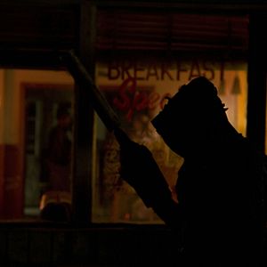 Bilder No Man's Land: The Rise Of Reeker