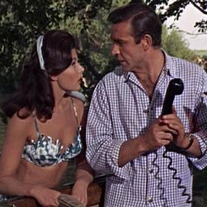 Bilder Eunice Gayson