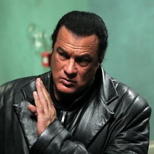 Bilder Against the dark