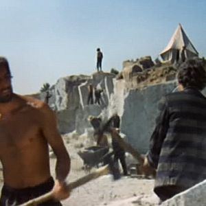 Bilder Knie nieder und friss Staub