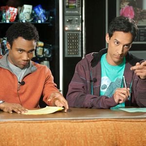 Bilder Danny Pudi