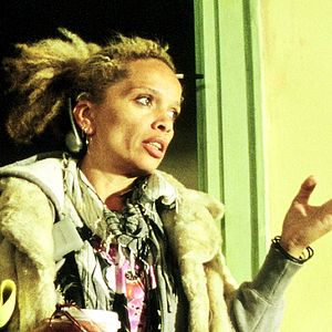 Bilder Yelling to the Sky