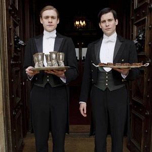 Bilder Rob James-Collier