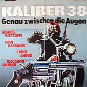 Bilder Kaliber 38 - Genau zwischen die Augen