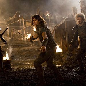 Bilder Your Highness - Schwerter, Joints und scharfe Bräute