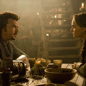 Bilder Your Highness - Schwerter, Joints und scharfe Bräute