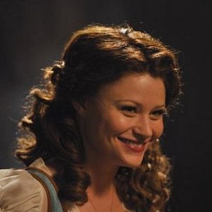 Bilder Emilie de Ravin