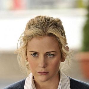 Bilder Against The Wall