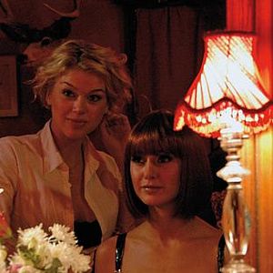 Bilder Woman in Trouble