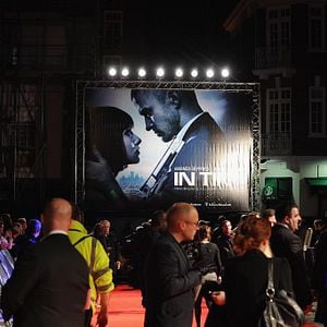 Bilder In Time - Deine Zeit läuft ab