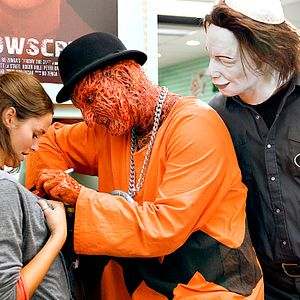 Bilder Mega Monster Movie