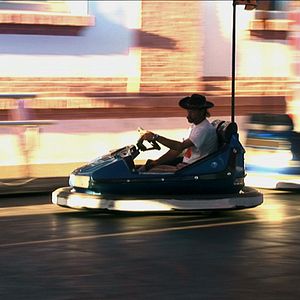 Bilder Behind the Lights