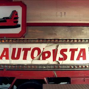 Bilder Behind the Lights