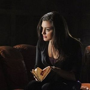 Bilder Phoebe Tonkin