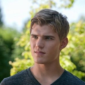 Bilder Chris Zylka