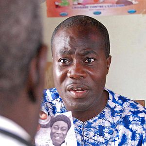 Bilder Un pas en avant - les dessous de la corruption