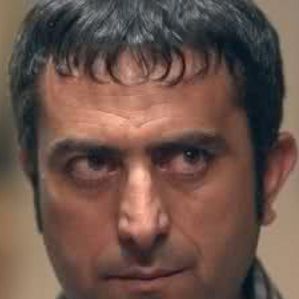 Bilder Nail Kırmızıgül