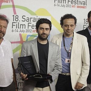 Bilder Tepenin Ardı - Beyond the Hill