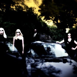 Bilder The Dark Watchers: The Women in Black