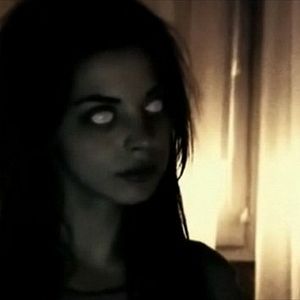 Bilder Apartment 143 - Residenz des Bösen