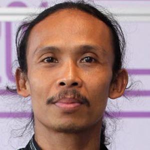 Bilder Yayan Ruhian