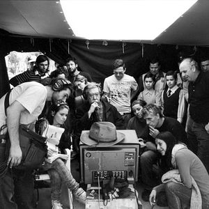 Bilder Night Across the Street