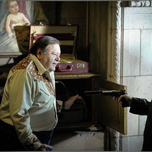 Bilder The Money - Jeder bezahlt seinen Preis!