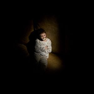 Bilder Painless - Die Wahrheit ist schmerzhaft