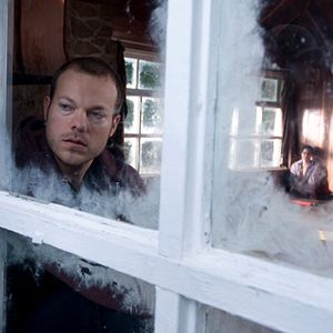 Bilder Behind Your Eyes