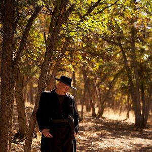 Bilder Heathens and Thieves - Das Glück ist mit dem Bösen