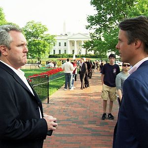 Bilder Hating Breitbart