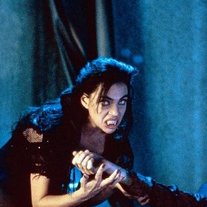 Mein Nachbar, der Vampir - Film 1988 - FILMSTARTS.de