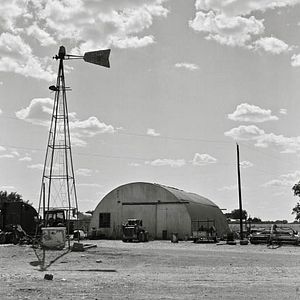 Bilder We Went to War