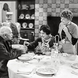 Bilder Arsen und Spitzenhäubchen